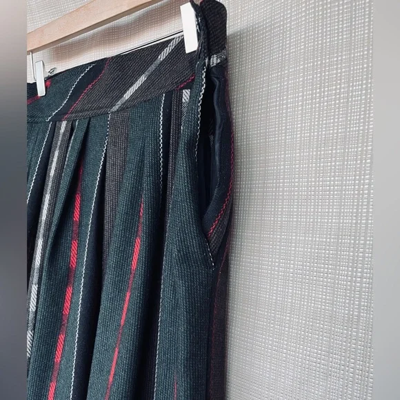 VINTAGE Plaid Wool Midi Skirt Pockets Preppy Classic Boho Vagabond Mixed Media